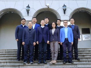 我院朱苗勇教授团队荣获全国劳模...